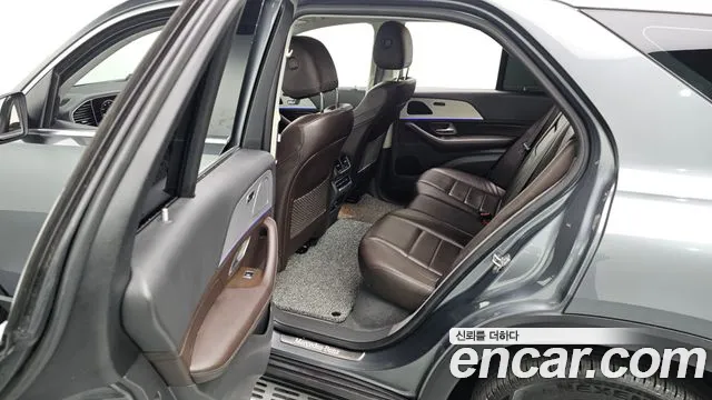 Mercedes-Benz GLE-Class 2019 — фото 13