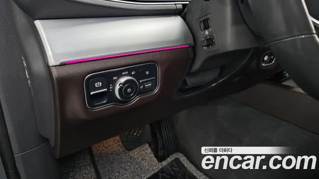 Mercedes-Benz GLE-Class 2019 — фото 19