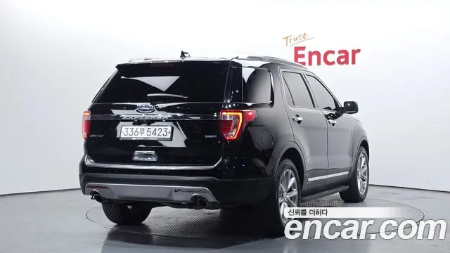 Ford Explorer 2017 — фото 2