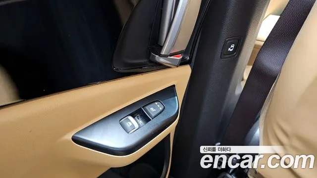 Kia Canival 2022 — фото 19