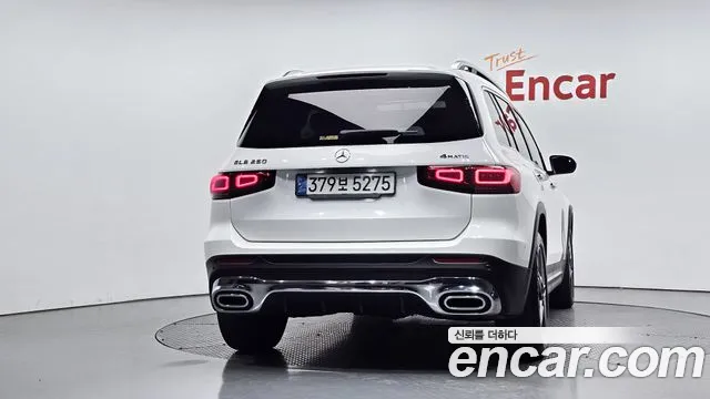 Mercedes-Benz GLB-Class 2022 — фото 4