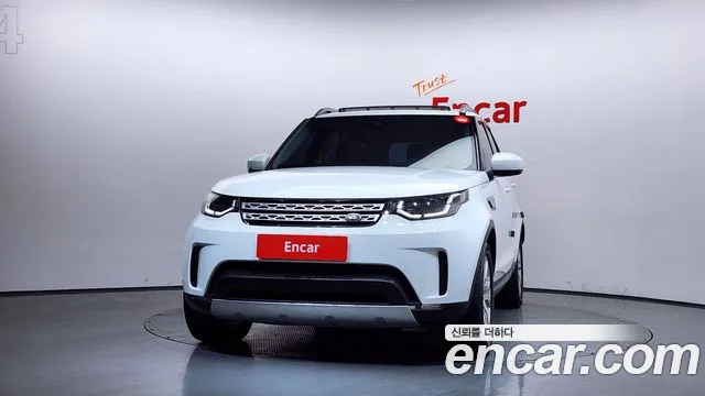 Land Rover Discovery 2018 — фото 3