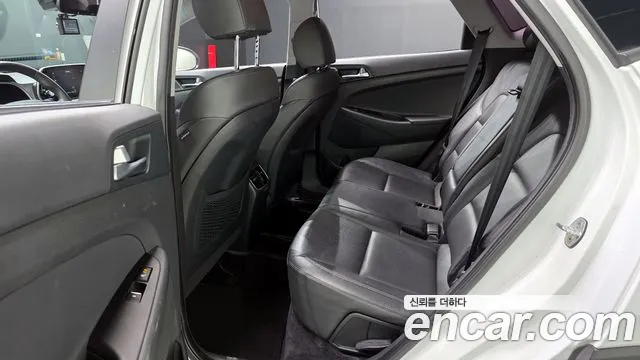 Hyundai Tucson 2019 — фото 12