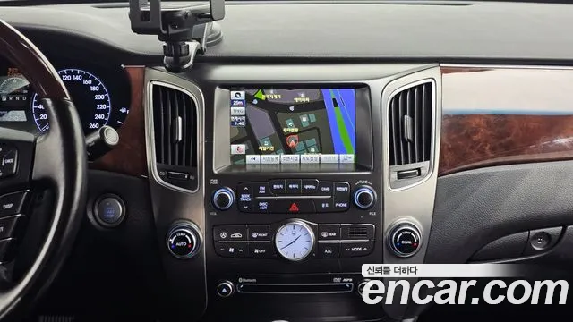 Hyundai Equus 2012 — фото 14