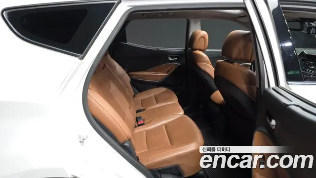 Hyundai Santafe 2016 — фото 12