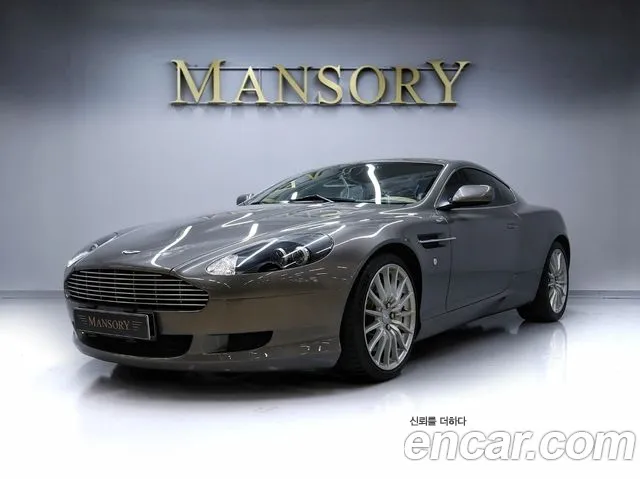 Aston Martin DB9