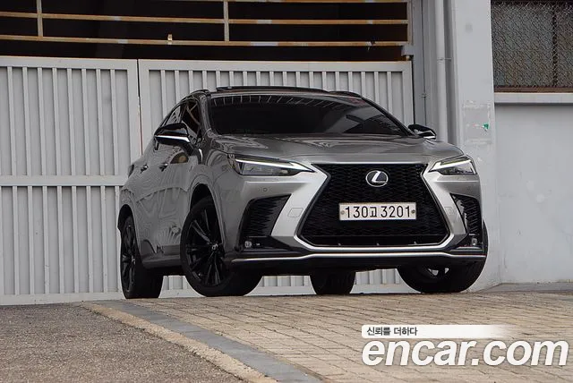 Lexus NX 2023 — фото 4