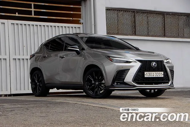 Lexus NX 2023 — фото 7