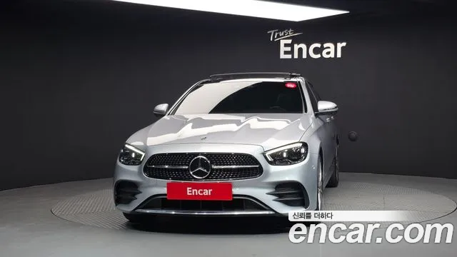 Mercedes-Benz E-Class 2022 — фото 3