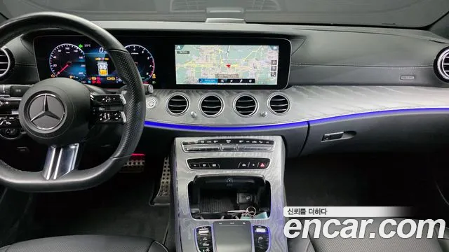 Mercedes-Benz E-Class 2022 — фото 14