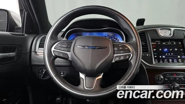 Chrysler 300C 2016 — фото 13