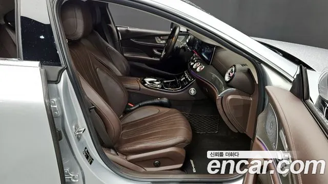 Mercedes-Benz CLS-Class 2019 — фото 11