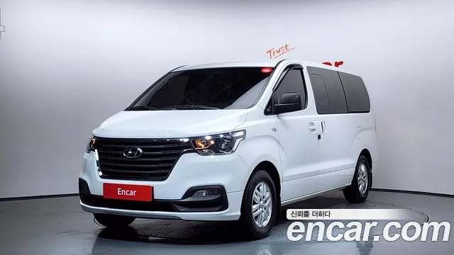 Hyundai Starex 2021 — фото 1