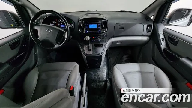 Hyundai Starex 2021 — фото 7