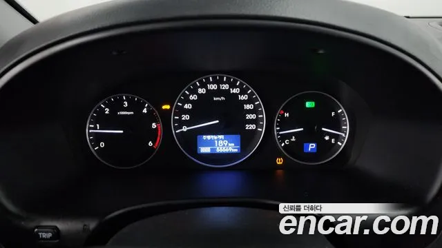 Hyundai Starex 2021 — фото 8