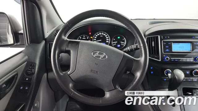 Hyundai Starex 2021 — фото 13