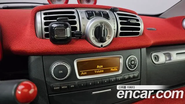 Smart Fortwo 2011 — фото 16