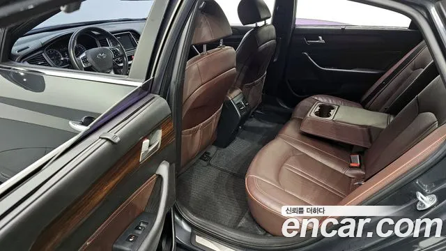 Hyundai Sonata 2018 — фото 11