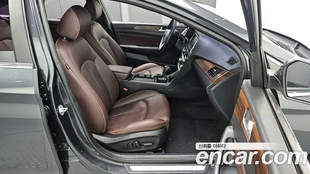 Hyundai Sonata 2018 — фото 12