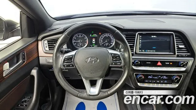 Hyundai Sonata 2018 — фото 15