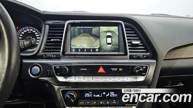 Hyundai Sonata 2018 — фото 18