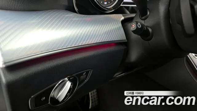 Mercedes-Benz E-Class 2020 — фото 17