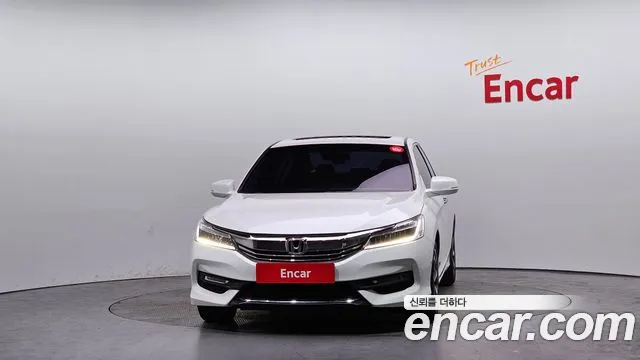 Honda Accord 2016 — фото 3