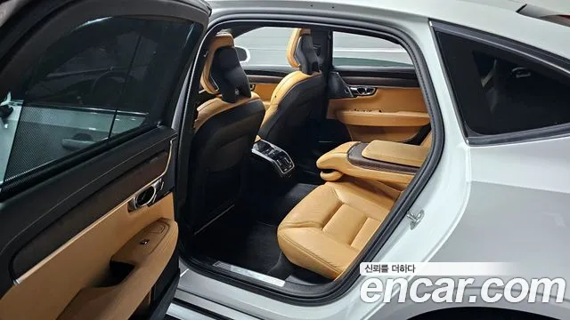 Volvo S90 2021 — фото 11