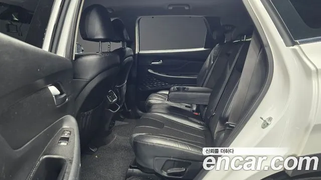 Hyundai Santafe 2019 — фото 12
