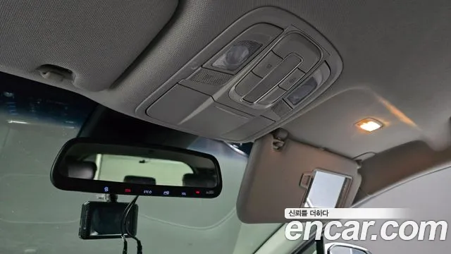 Hyundai Santafe 2019 — фото 20