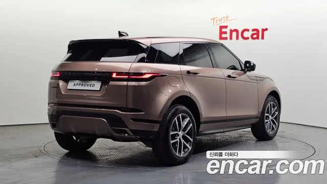 Land Rover Range Rover Evoque 2025 — фото 2