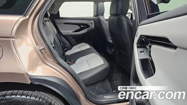 Land Rover Range Rover Evoque 2025 — фото 5