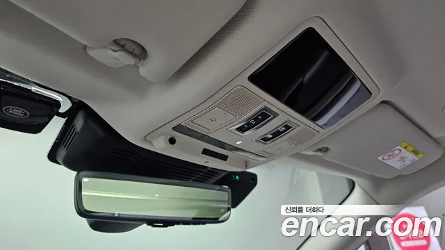 Land Rover Range Rover Evoque 2025 — фото 17