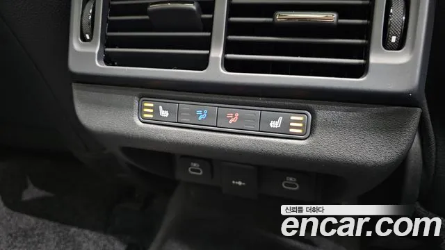 Land Rover Range Rover Evoque 2025 — фото 18