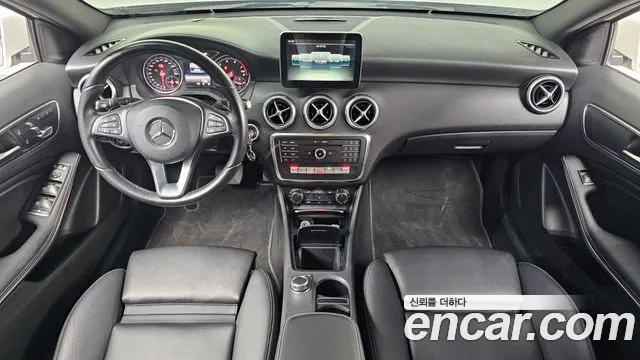Mercedes-Benz A-Class 2016 — фото 7