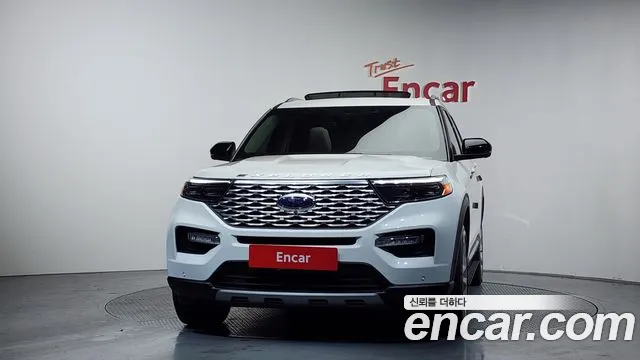 Ford Explorer 2022 — фото 3