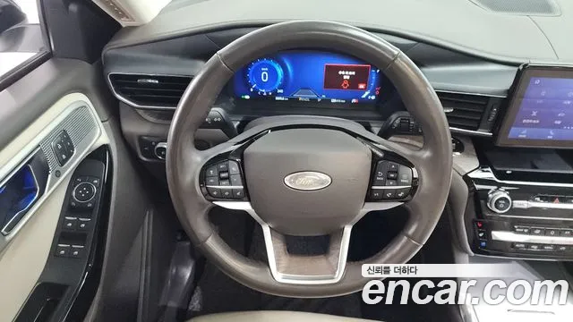Ford Explorer 2022 — фото 13