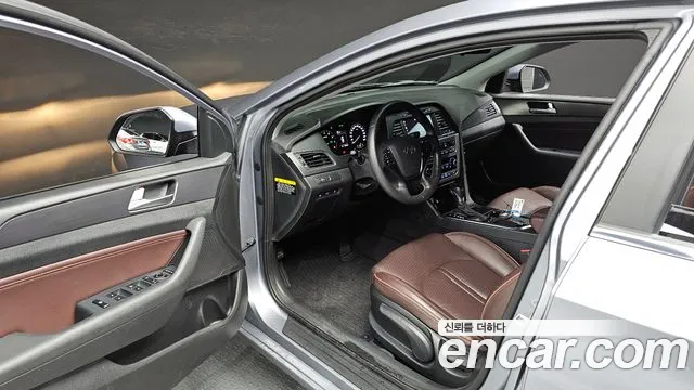 Hyundai Sonata 2017 — фото 11