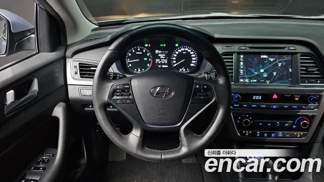 Hyundai Sonata 2017 — фото 13