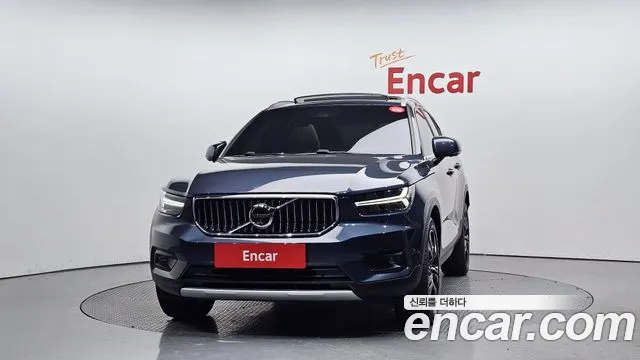 Volvo XC40 2021 — фото 3