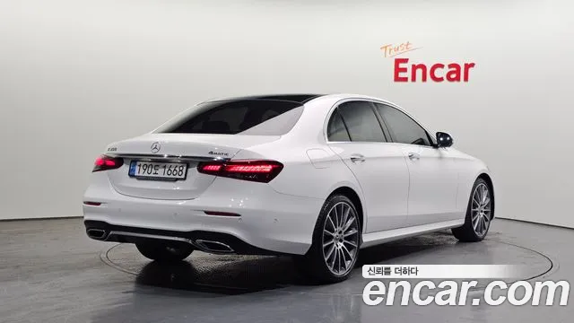 Mercedes-Benz E-Class 2021 — фото 2
