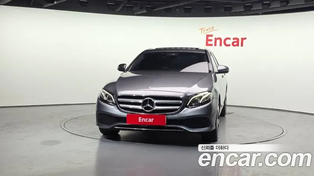 Mercedes-Benz E-Class 2019 — фото 3