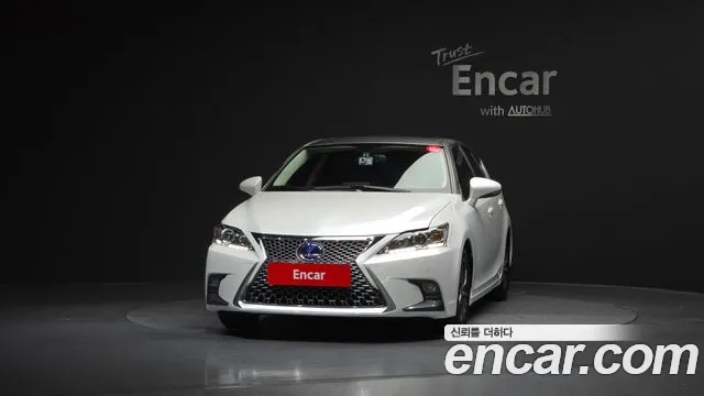 Lexus CT200h 2018 — фото 3