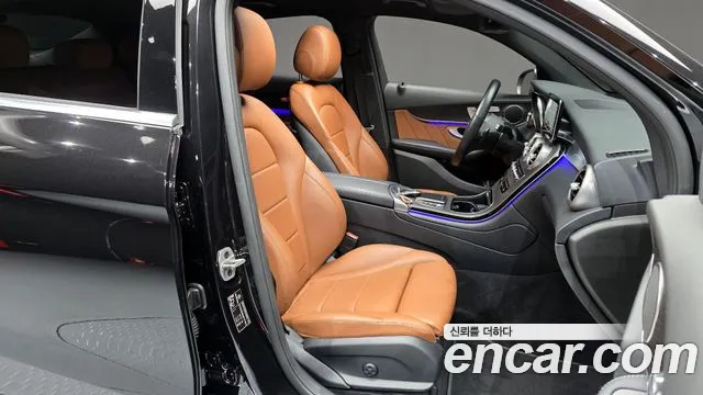 Mercedes-Benz GLC-Class 2021 — фото 11