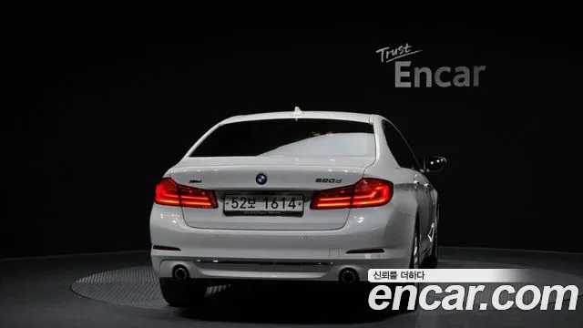 BMW 5-Series 2018 — фото 4