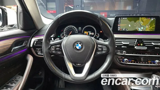 BMW 5-Series 2018 — фото 13