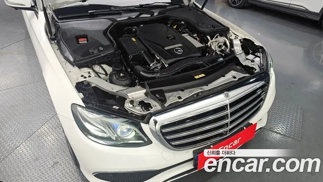 Mercedes-Benz E-Class 2017 — фото 6