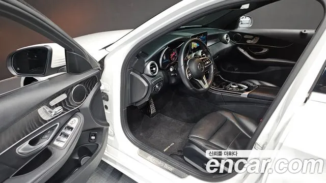 Mercedes-Benz C-Class 2019 — фото 10