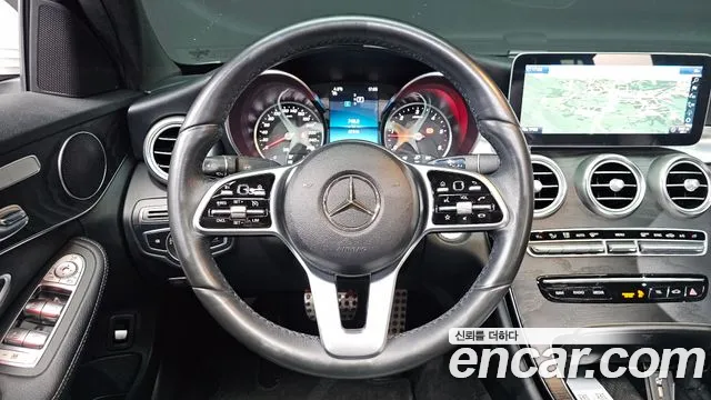 Mercedes-Benz C-Class 2019 — фото 15