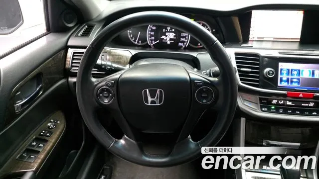 Honda Accord 2013 — фото 13